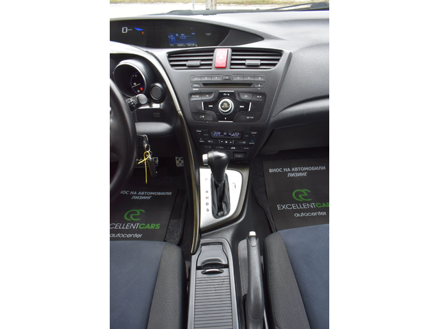 Honda Civic 1.8i* AUTOMAT* LED - автомобили, коли, обяви за нови и употребявани 12