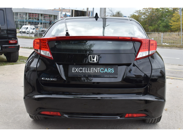 Honda Civic 1.8i* AUTOMAT* LED - автомобили, коли, обяви за нови и употребявани 6