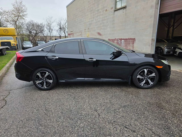 Honda Civic * Touring * 2 КЛЮЧА* ПОДГРЕВ* PANO* KEYLESS* - автомобили, коли, обяви за нови и употребявани 2