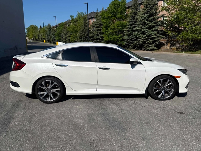 Honda Civic TOURING / CARFAX - автомобили, коли, обяви за нови и употребявани 2