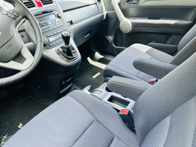 Honda Cr-v 2.2 D - автомобили, коли, обяви за нови и употребявани 9