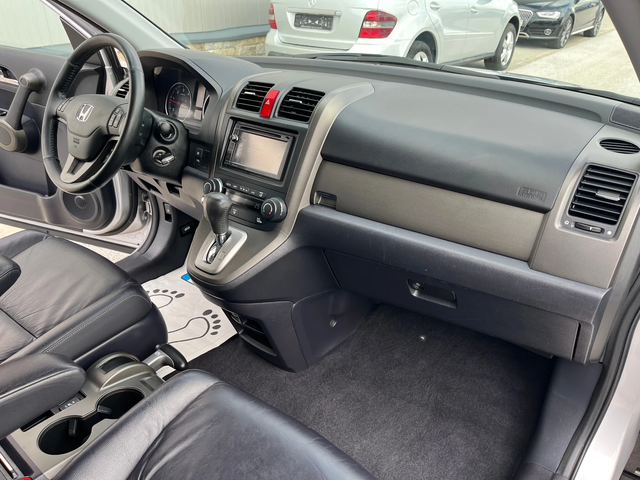 Honda Cr-v Executive - автомобили, коли, обяви за нови и употребявани 9