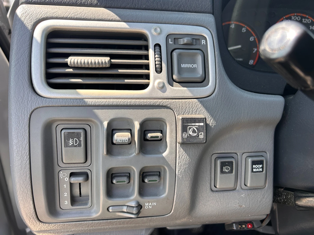 Honda Cr-v 2.0GAZ 4X4 PANORAMA - автомобили, коли, обяви за нови и употребявани 12