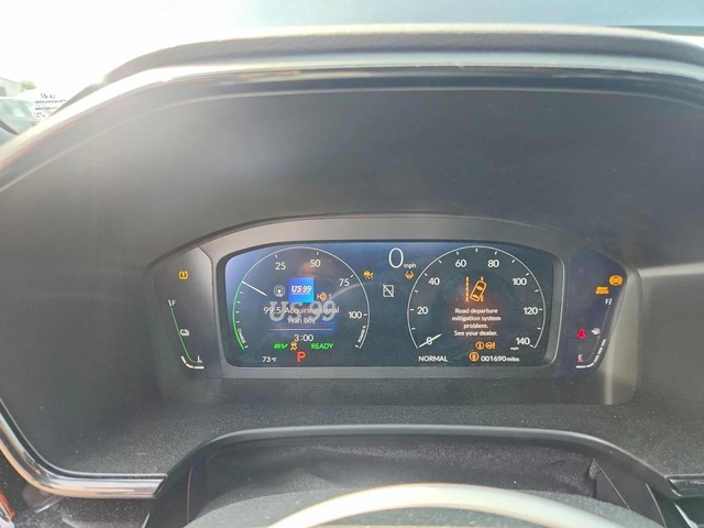 Honda Cr-v Sport Touring Hybrid AWD - автомобили, коли, обяви за нови и употребявани 8