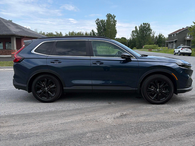 Honda CR-V HYBRID 2.0L 4cyl AWD - автомобили, коли, обяви за нови и употребявани 2