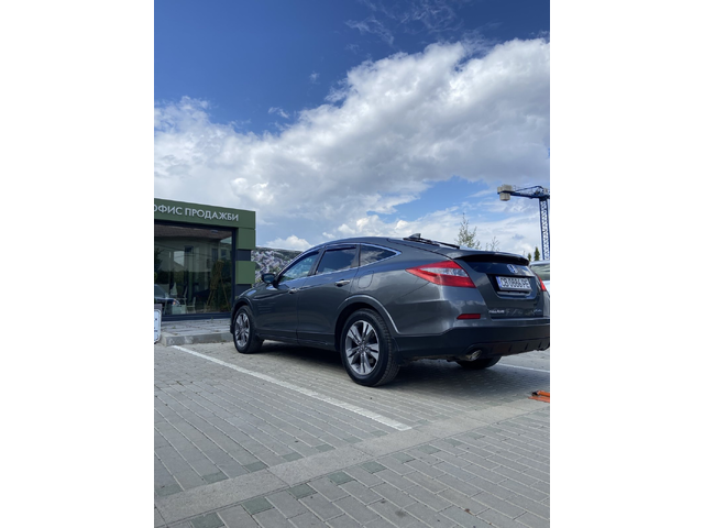 Honda Crosstour, 2013 г., 220000 км, 282 к.с. - автомобили, коли, обяви за нови и употребявани 3