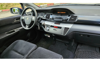 Honda Fr-v 2.2 CDTI 6mesta/6skorosti/Klimatron - автомобили, коли, обяви за нови и употребявани 9
