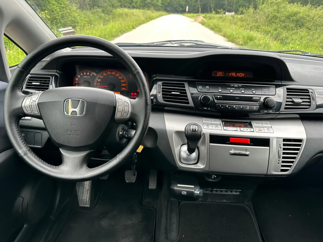 Honda Fr-v 1.7i - автомобили, коли, обяви за нови и употребявани 10