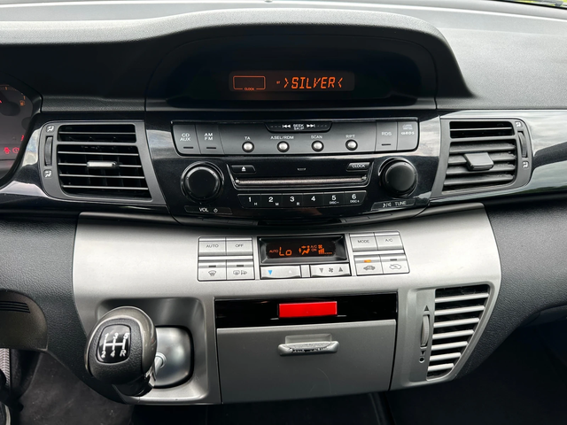 Honda Fr-v 1.7i - автомобили, коли, обяви за нови и употребявани 12