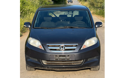 honda-fr-v - 1