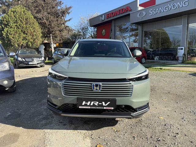 Honda Hr-v 1,5 e-HEV - автомобили, коли, обяви за нови и употребявани 0