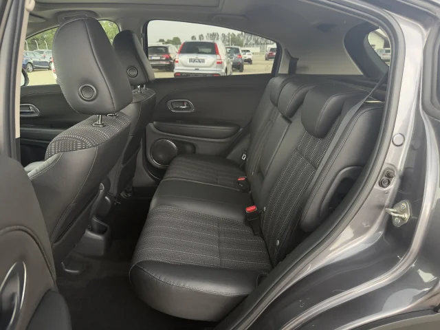 Honda HR-V 1.5i-VTEC Панорама/Автомат/Навигация/Камера/Лизинг - автомобили, коли, обяви за нови и употребявани 9