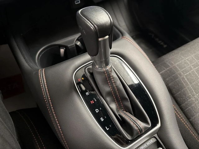 Honda Hr-v SPORT* AWD* АвтоКредит* (ЦЕНА ДО БГ) - автомобили, коли, обяви за нови и употребявани 12