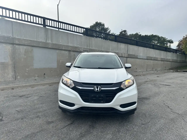 Honda Hr-v LX 4dr SUV (1.8L 4cyl CVT) Front Wheel Drive - автомобили, коли, обяви за нови и употребявани 2