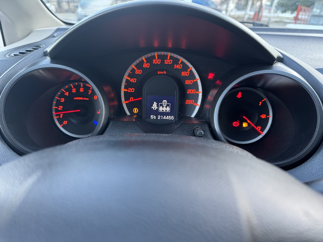 Honda Jazz 1.2 i / Euro 5B / ЛИЗИНГ - автомобили, коли, обяви за нови и употребявани 10