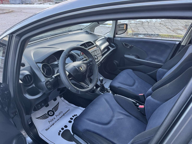Honda Jazz 1.2 i / Euro 5B / ЛИЗИНГ - автомобили, коли, обяви за нови и употребявани 7