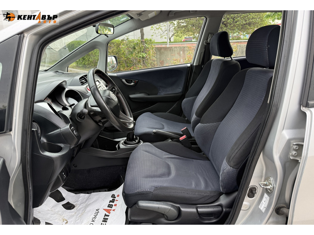 Honda Jazz 1.2i 90к.с. - автомобили, коли, обяви за нови и употребявани 6