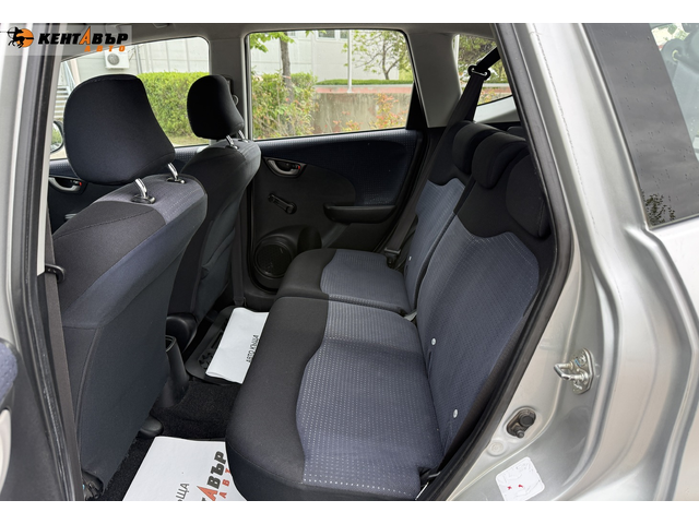 Honda Jazz 1.2i 90к.с. - автомобили, коли, обяви за нови и употребявани 7