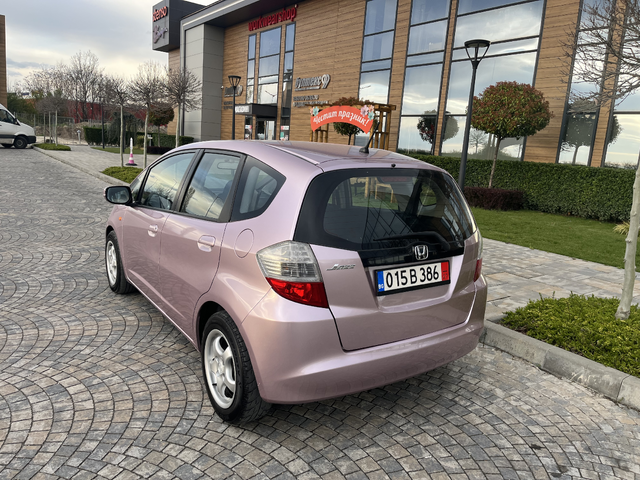 Honda Jazz 1.3i-vitec Хамелион - автомобили, коли, обяви за нови и употребявани 4