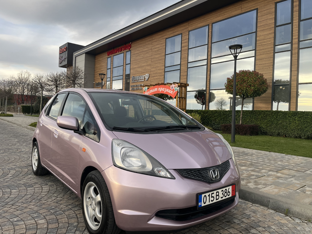Honda Jazz 1.3i-vitec Хамелион - автомобили, коли, обяви за нови и употребявани 9