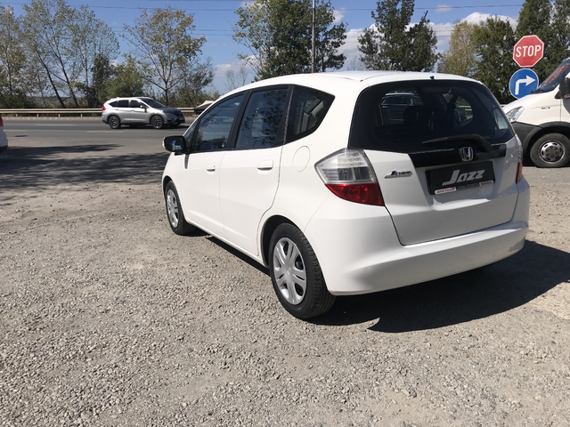 Honda Jazz 1,4 i-VTEC - автомобили, коли, обяви за нови и употребявани 5