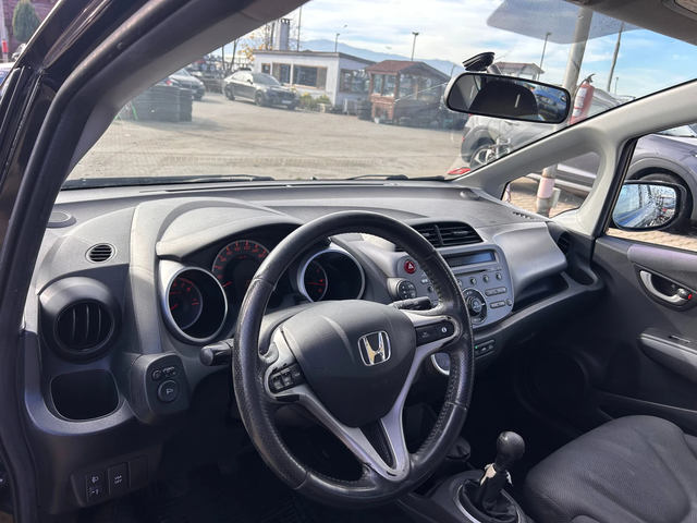 Honda Jazz 1.4i EURO 5 - автомобили, коли, обяви за нови и употребявани 10