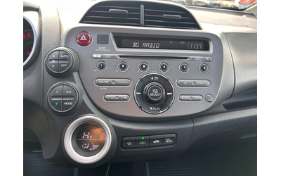 Honda Jazz 1.4i EURO 5 - автомобили, коли, обяви за нови и употребявани 11