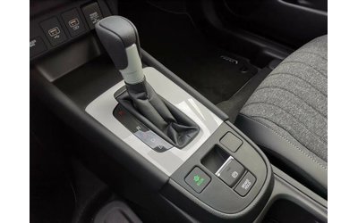 Honda Jazz 1.5 Hybrid Elegance - автомобили, коли, обяви за нови и употребявани 10