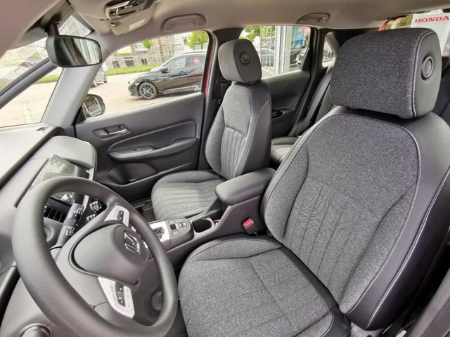 Honda Jazz 1.5 Hybrid Elegance - автомобили, коли, обяви за нови и употребявани 9