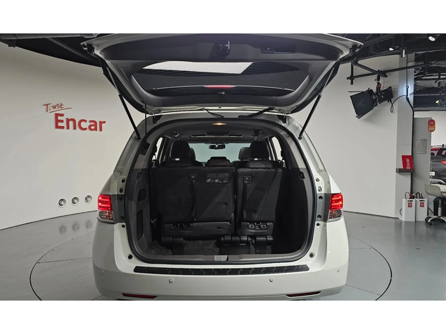 Honda Odyssey 3.5 4Th - автомобили, коли, обяви за нови и употребявани 16