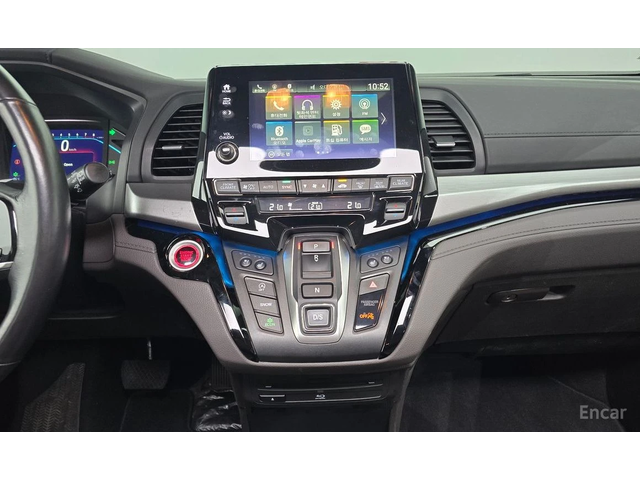 Honda Odyssey * ПОДГРЕВ* ОБДУХВАНЕ* КОЖА* ПАНОРАМА* FULL* КРАЙНА - автомобили, коли, обяви за нови и употребявани 10