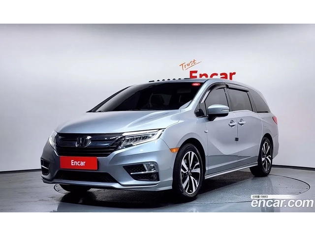 Honda Odyssey КОЖА| FWD| КАМЕРА| ЛИЗИНГ С ОДОБРЕНИЕ ДО 1 ЧАС - автомобили, коли, обяви за нови и употребявани 0