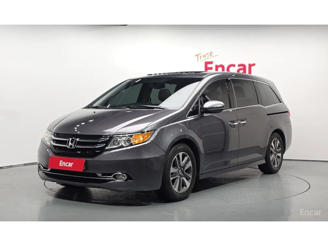 Honda Odyssey 3.5 V6 i-VTEC * 7 МЕСТА * СИВ КОЖЕН САЛОН * КАМЕРА - автомобили, коли, обяви за нови и употребявани 0