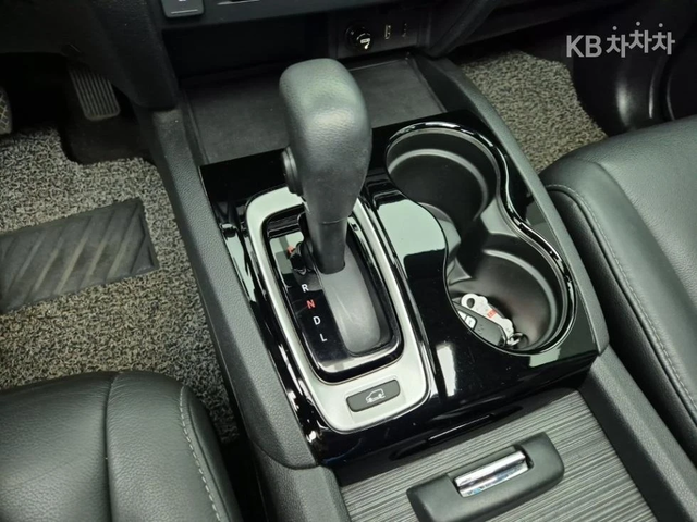 Honda Pilot 3.5 V6 4WD - автомобили, коли, обяви за нови и употребявани 7