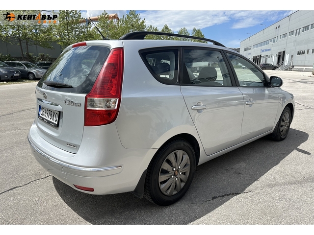 Huyndai I30 1.6d Автоматик - автомобили, коли, обяви за нови и употребявани 3