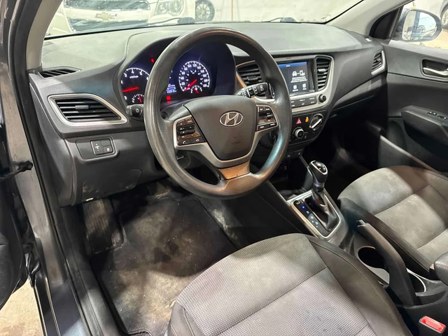 Hyundai Accent * Preferred * CARFAX * ПОДГРЕВИ * КАМЕРА * - автомобили, коли, обяви за нови и употребявани 5