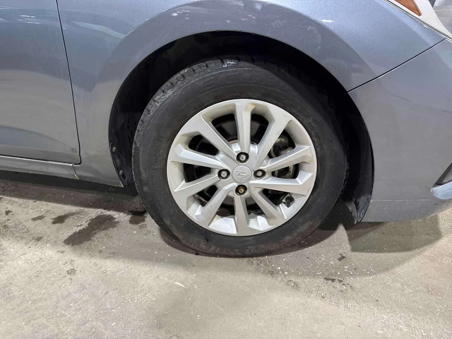 Hyundai Accent * Preferred * CARFAX * ПОДГРЕВИ * КАМЕРА * - автомобили, коли, обяви за нови и употребявани 6