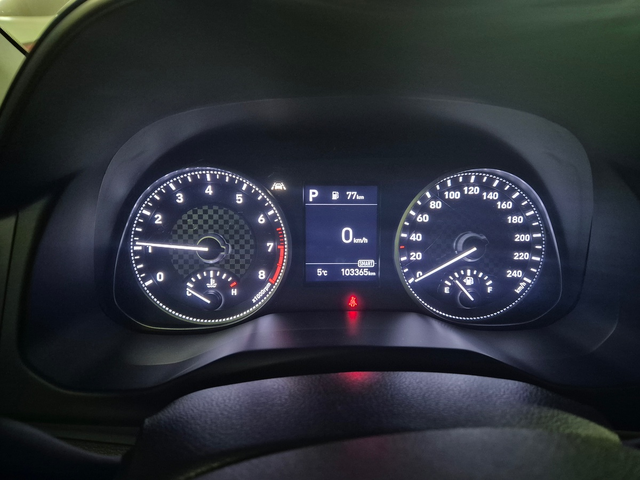 Hyundai Avante (Elantra) - автомобили, коли, обяви за нови и употребявани 12