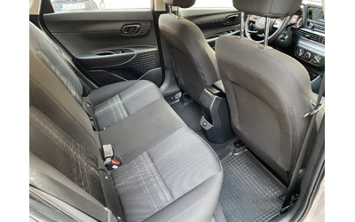 Hyundai Bayon 1.2i Comfort Club - автомобили, коли, обяви за нови и употребявани 12