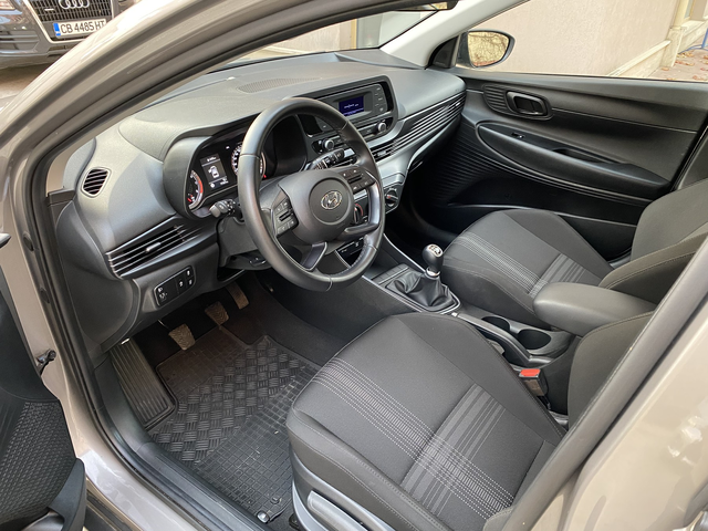 Hyundai Bayon 1.2i Comfort Club - автомобили, коли, обяви за нови и употребявани 9