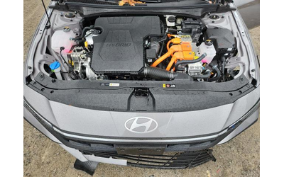 Hyundai Elantra 1.6L 4 Front-wheel Drive - автомобили, коли, обяви за нови и употребявани 11