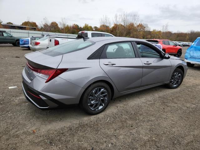 Hyundai Elantra 1.6L 4 Front-wheel Drive - автомобили, коли, обяви за нови и употребявани 2