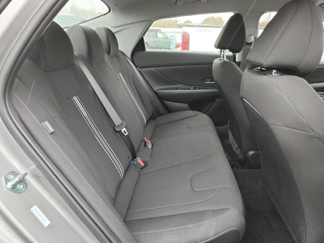Hyundai Elantra 1.6L 4 Front-wheel Drive - автомобили, коли, обяви за нови и употребявани 9