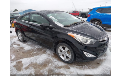 hyundai-elantra-1-8l-i-4-dohc-vvt-148hp-front-wheel-drive - 0