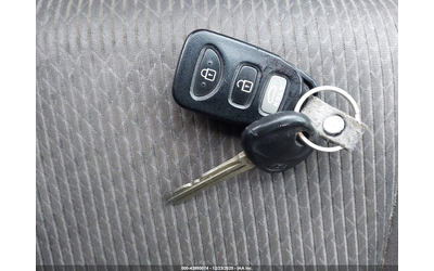 Hyundai Elantra 1.8L I-4 DOHC, VVT, 148HP Front Wheel Drive - автомобили, коли, обяви за нови и употребявани 10