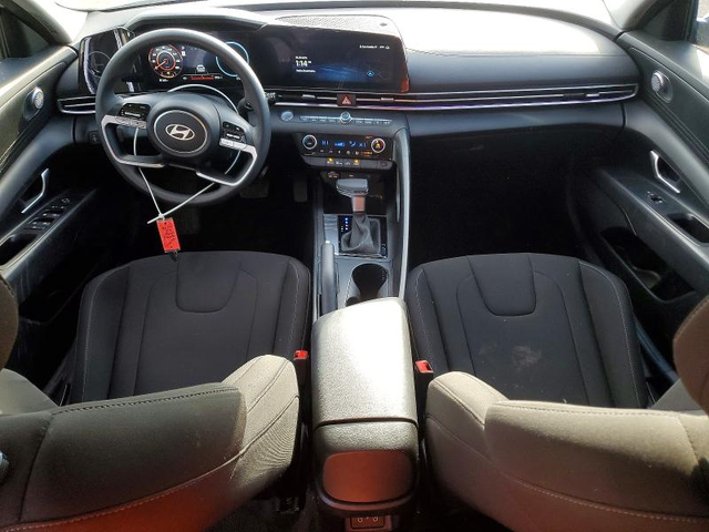 Hyundai Elantra 2.0L 4 Front-wheel Drive - автомобили, коли, обяви за нови и употребявани 8
