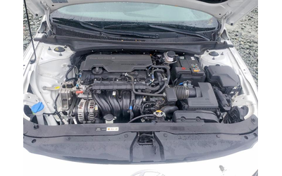 Hyundai Elantra 2.0L 4 FRONT WHEEL DRIVE - автомобили, коли, обяви за нови и употребявани 11