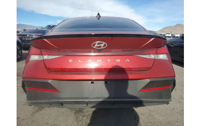 Hyundai Elantra 2.0L 4 Front-wheel Drive - автомобили, коли, обяви за нови и употребявани 6