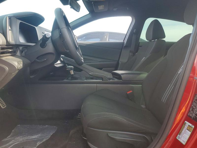 Hyundai Elantra 2.0L 4 Front-wheel Drive - автомобили, коли, обяви за нови и употребявани 7