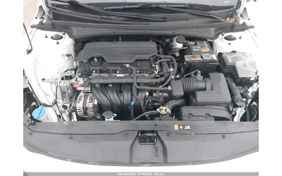 Hyundai Elantra 2.0L I-4 DOHC, VVT, 147HP Front Wheel Drive - автомобили, коли, обяви за нови и употребявани 9